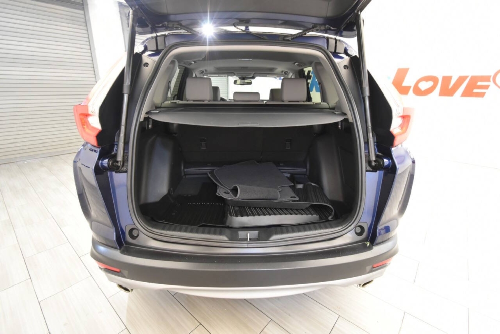 2019 Honda CR-V Touring AWD 4dr SUV, Blue, Mileage: 47,557 - photo 32