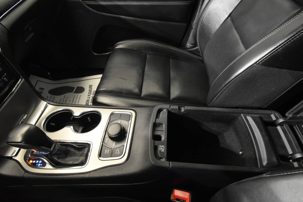 2021 Jeep Grand Cherokee 80th Anniversary Edition 4x4 4dr SUV, Black, Mileage: 69,739 - photo 20