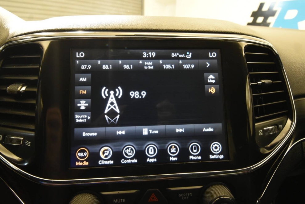 2021 Jeep Grand Cherokee 80th Anniversary Edition 4x4 4dr SUV, Black, Mileage: 69,739 - photo 22