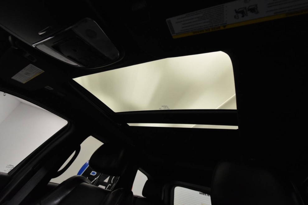 2021 Jeep Grand Cherokee 80th Anniversary Edition 4x4 4dr SUV, Black, Mileage: 69,739 - photo 30