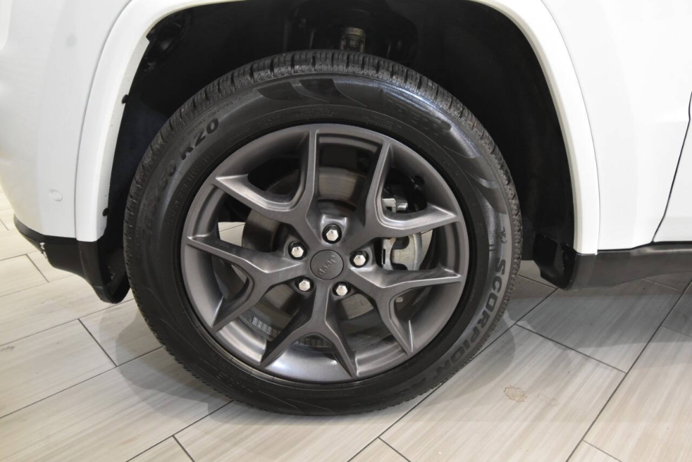 2021 Jeep Grand Cherokee 80th Anniversary Edition 4x4 4dr SUV, Black, Mileage: 69,739 - photo 9