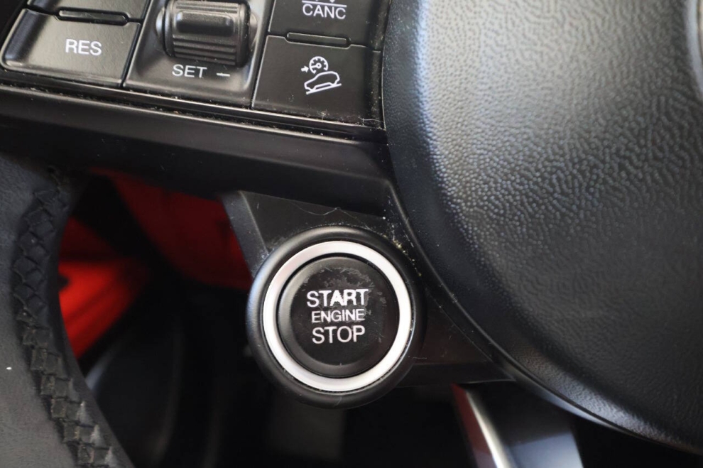 2020 Alfa Romeo Stelvio Sport AWD 4dr Crossover, Silver, Mileage: 62,822 - photo 29