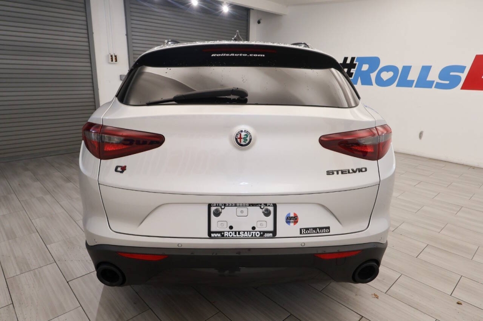 2020 Alfa Romeo Stelvio Sport AWD 4dr Crossover, Silver, Mileage: 62,822 - photo 3