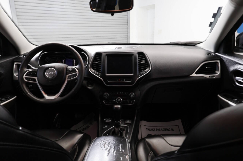 2022 Jeep Cherokee X 4x4 4dr SUV, White, Mileage: 50,735 - photo 20