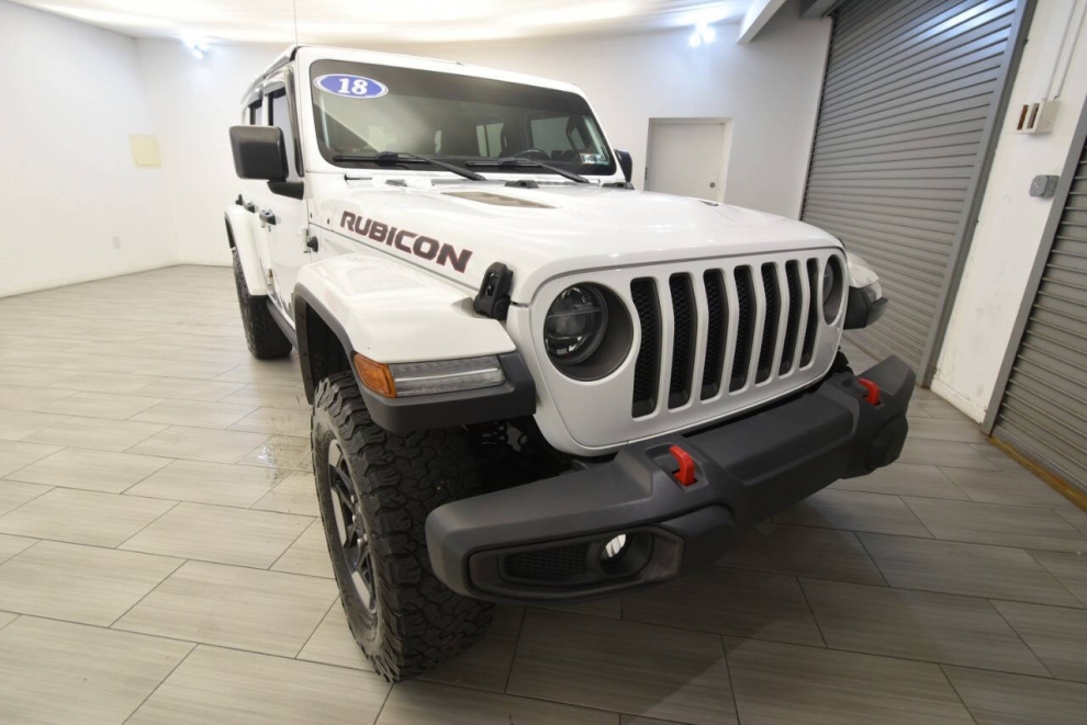 2018 Jeep Wrangler Unlimited Rubicon 4x4 4dr SUV (midyear release), White, Mileage: 63,019 - photo 6