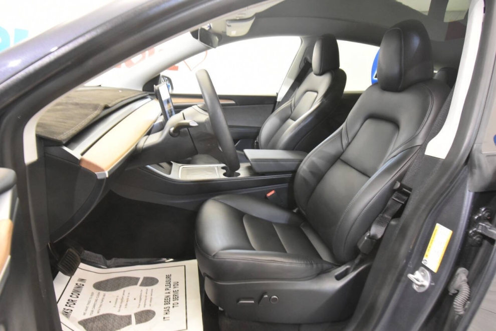 2023 Tesla Model Y Long Range AWD 4dr Crossover, Silver, Mileage: 93,521 - photo 11