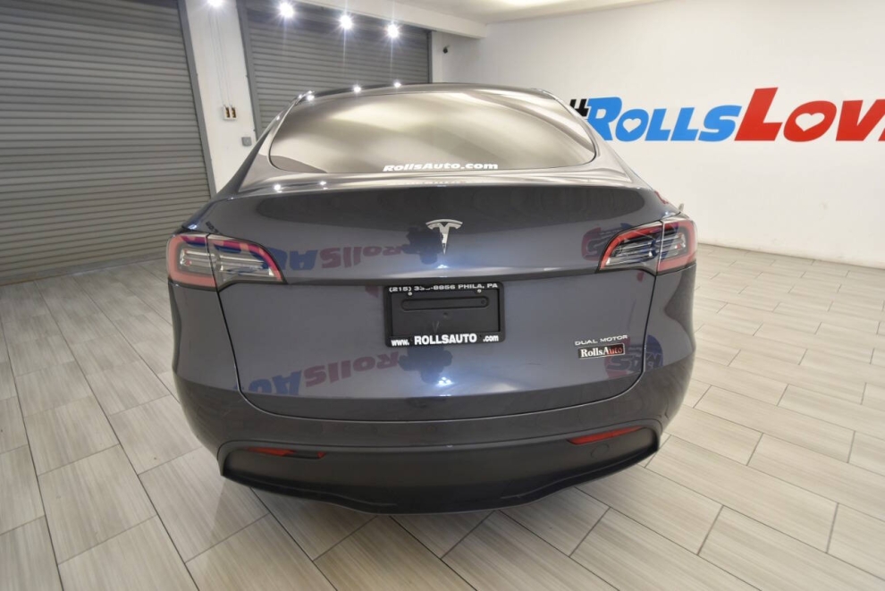 2023 Tesla Model Y Long Range AWD 4dr Crossover, Silver, Mileage: 93,521 - photo 3