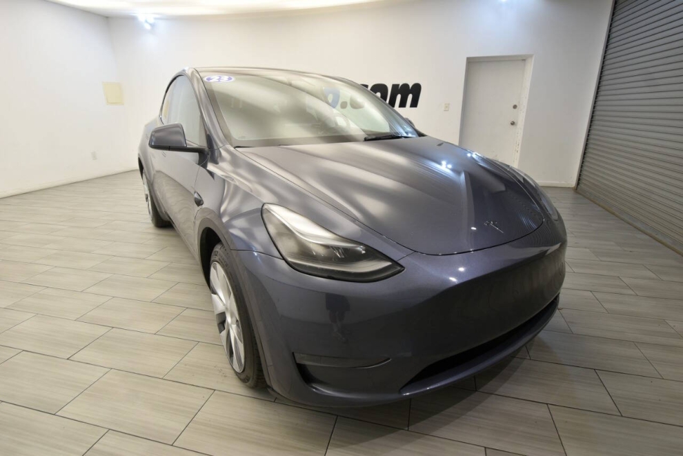 2023 Tesla Model Y Long Range AWD 4dr Crossover, Silver, Mileage: 93,521 - photo 6