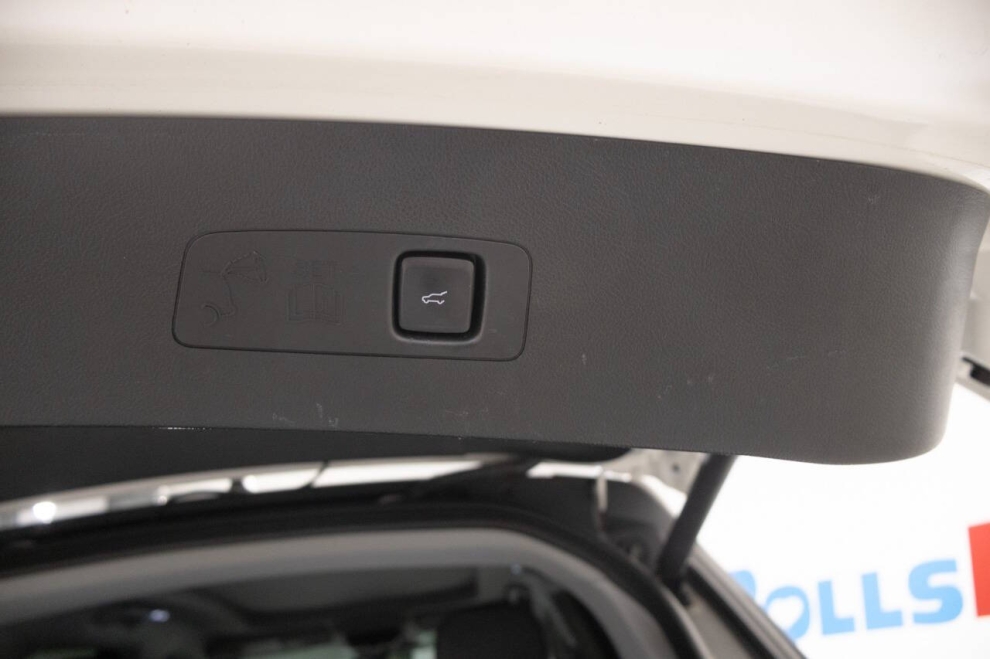 2020 Lincoln Corsair Reserve AWD 4dr SUV, White, Mileage: 79,637 - photo 35