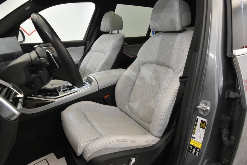 2024 BMW X7 xDrive40i AWD 4dr Sports Activity Vehicle, Gray, Mileage: 65,443 - photo 10