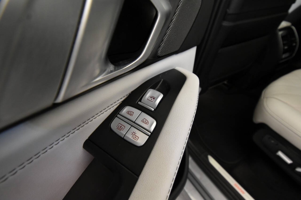 2024 BMW X7 xDrive40i AWD 4dr Sports Activity Vehicle, Gray, Mileage: 65,443 - photo 16
