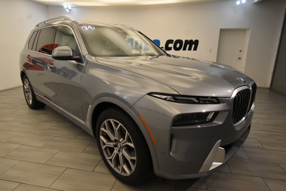 2024 BMW X7 xDrive40i AWD 4dr Sports Activity Vehicle, Gray, Mileage: 65,443 - photo 6