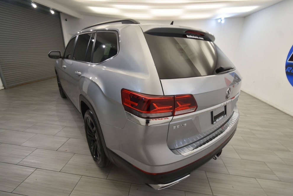 2023 Volkswagen Atlas V6 SE 4Motion AWD 4dr SUV w/Technology, Silver, Mileage: 62,569 - photo 2