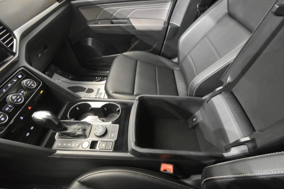 2023 Volkswagen Atlas V6 SE 4Motion AWD 4dr SUV w/Technology, Silver, Mileage: 62,569 - photo 23