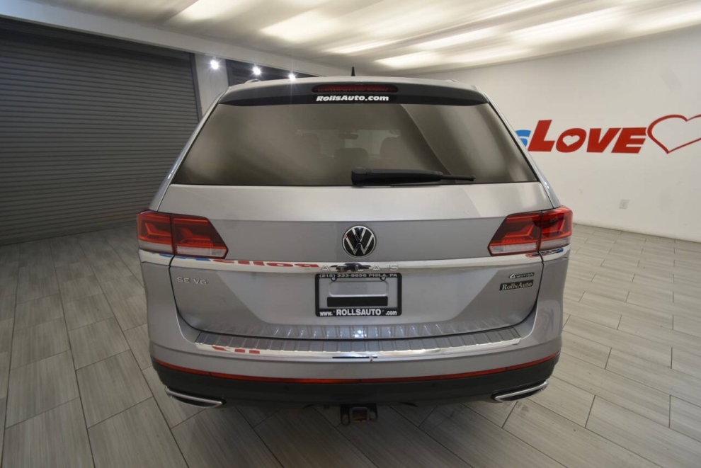 2023 Volkswagen Atlas V6 SE 4Motion AWD 4dr SUV w/Technology, Silver, Mileage: 62,569 - photo 3