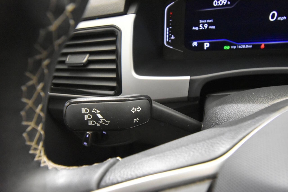 2023 Volkswagen Atlas V6 SE 4Motion AWD 4dr SUV w/Technology, Silver, Mileage: 62,569 - photo 31