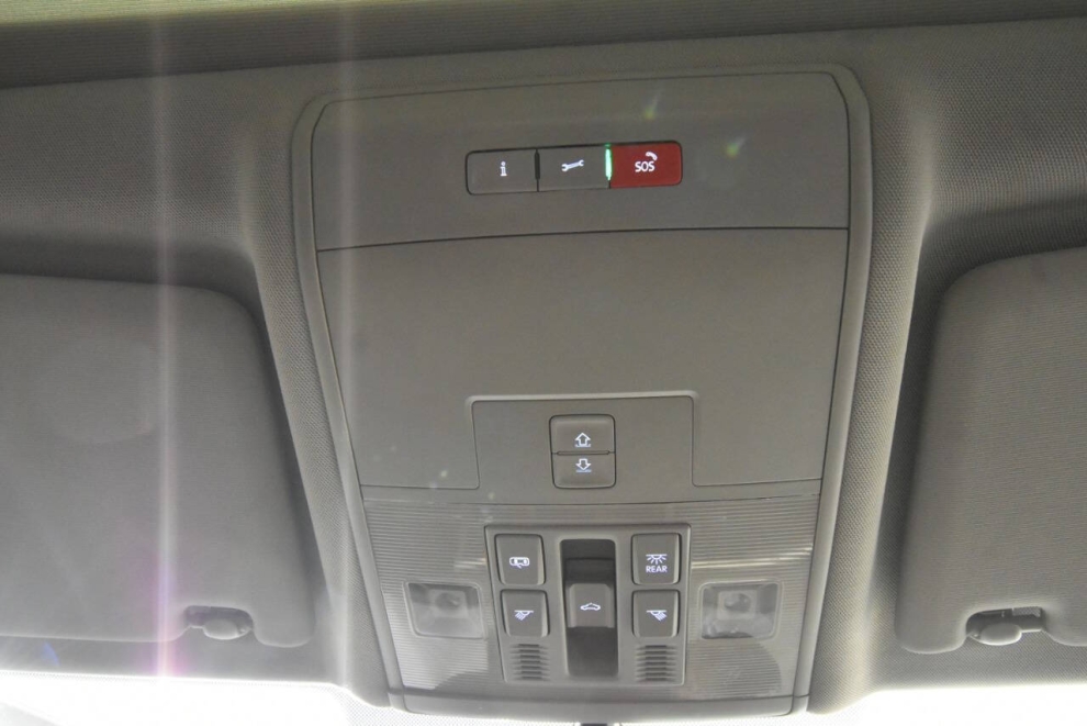 2023 Volkswagen Atlas V6 SE 4Motion AWD 4dr SUV w/Technology, Silver, Mileage: 62,569 - photo 34