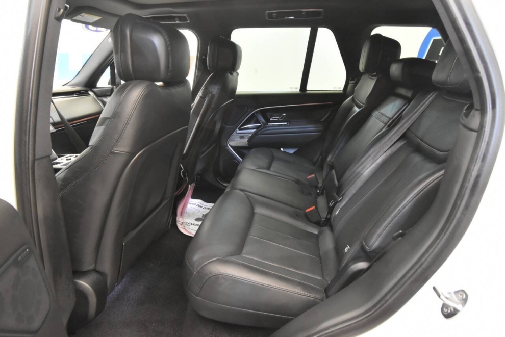 2023 Land Rover Range Rover P530 SE AWD 4dr SUV, White, Mileage: 52,219 - photo 13