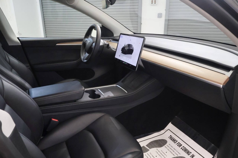 2023 Tesla Model Y Performance AWD 4dr Crossover, Black, Mileage: 42,347 - photo 14