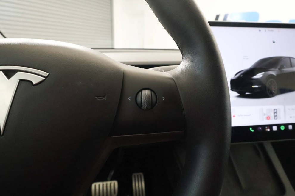2023 Tesla Model Y Performance AWD 4dr Crossover, Black, Mileage: 42,347 - photo 25