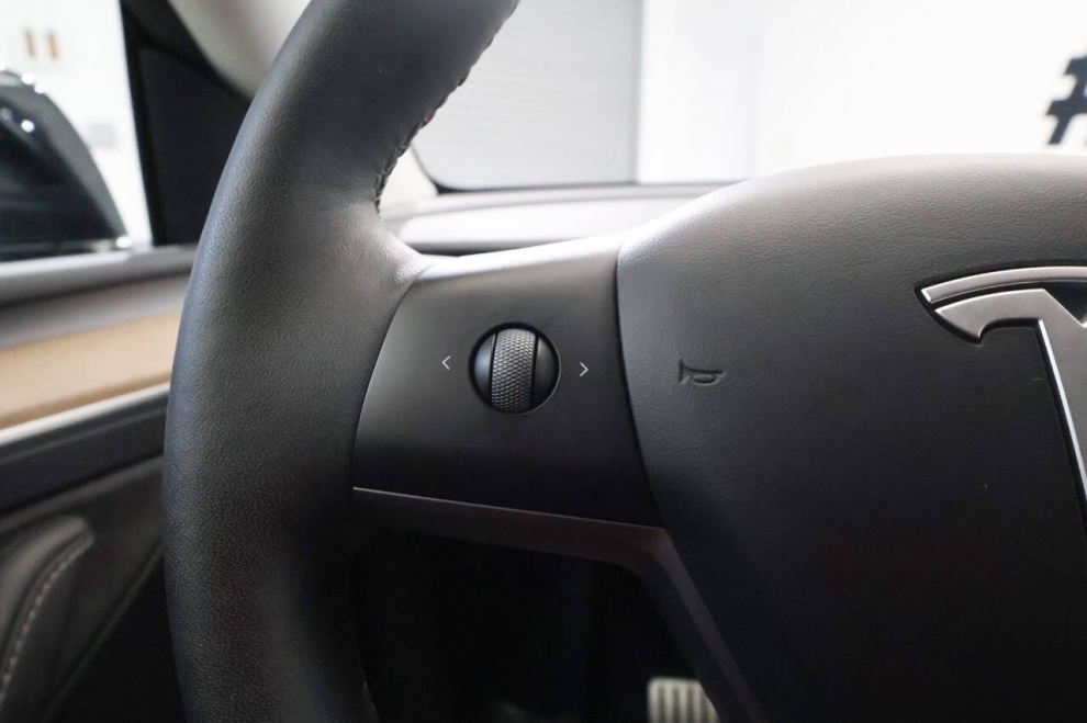 2023 Tesla Model Y Performance AWD 4dr Crossover, Black, Mileage: 42,347 - photo 26