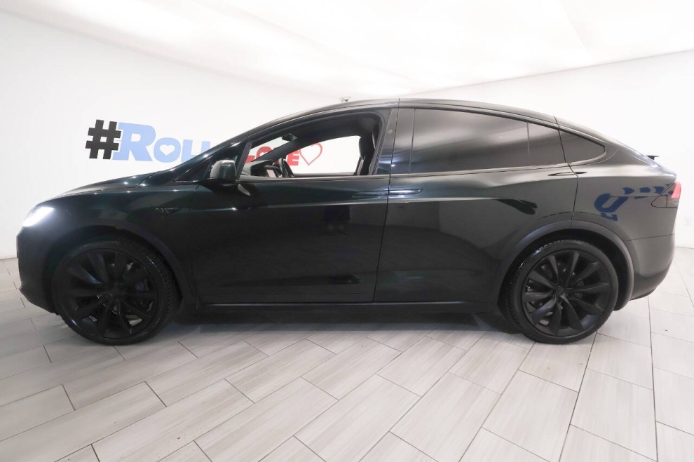 2020 Tesla Model X Long Range Plus AWD 4dr SUV, Green, Mileage: 77,992 - photo 1