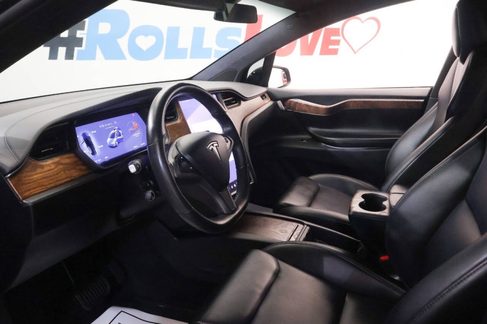 2020 Tesla Model X Long Range Plus AWD 4dr SUV, Green, Mileage: 77,992 - photo 10