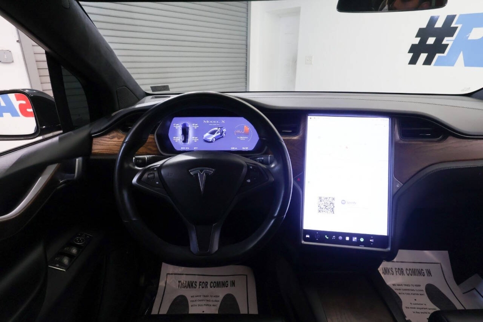 2020 Tesla Model X Long Range Plus AWD 4dr SUV, Green, Mileage: 77,992 - photo 22