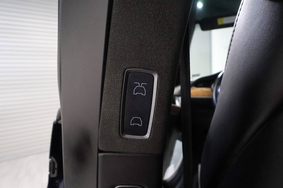 2020 Tesla Model X Long Range Plus AWD 4dr SUV, Green, Mileage: 77,992 - photo 23