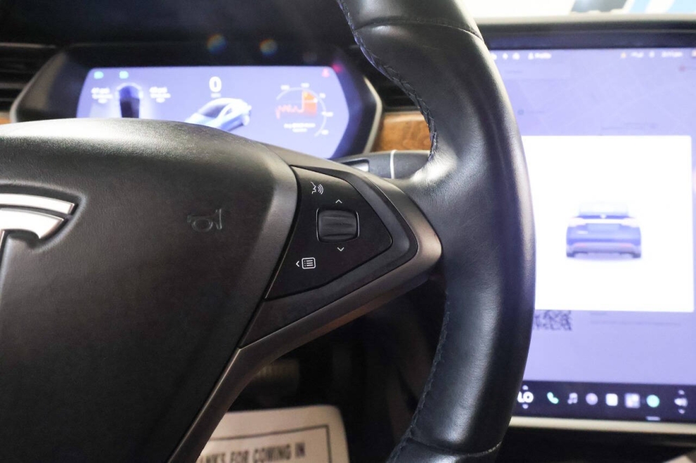2020 Tesla Model X Long Range Plus AWD 4dr SUV, Green, Mileage: 77,992 - photo 27