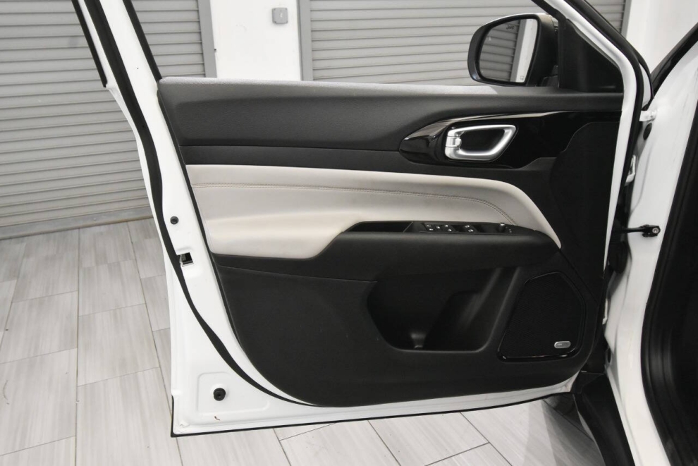2023 Jeep Compass High Altitude 4x4 4dr SUV, White, Mileage: 56,870 - photo 13