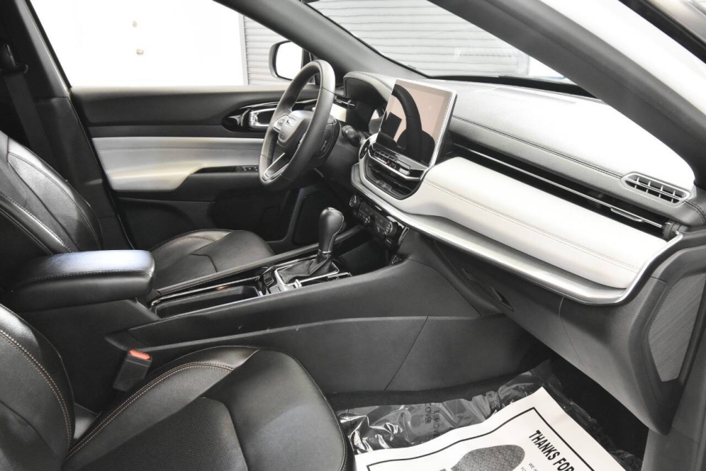 2023 Jeep Compass High Altitude 4x4 4dr SUV, White, Mileage: 56,870 - photo 16