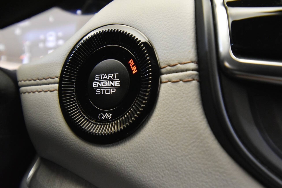 2023 Jeep Compass High Altitude 4x4 4dr SUV, White, Mileage: 56,870 - photo 25
