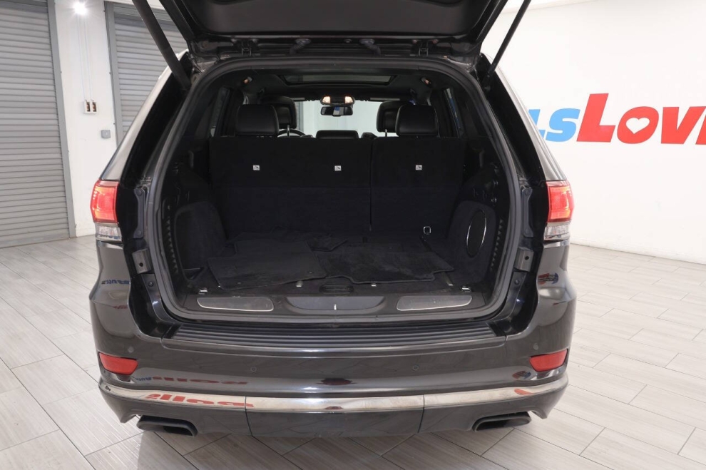 2015 Jeep Grand Cherokee Overland 4x4 4dr SUV, Black, Mileage: 112,203 - photo 33
