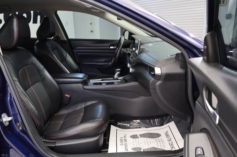 2021 Nissan Altima 2.5 SR 4dr Sedan, Blue, Mileage: 83,104 - photo 16