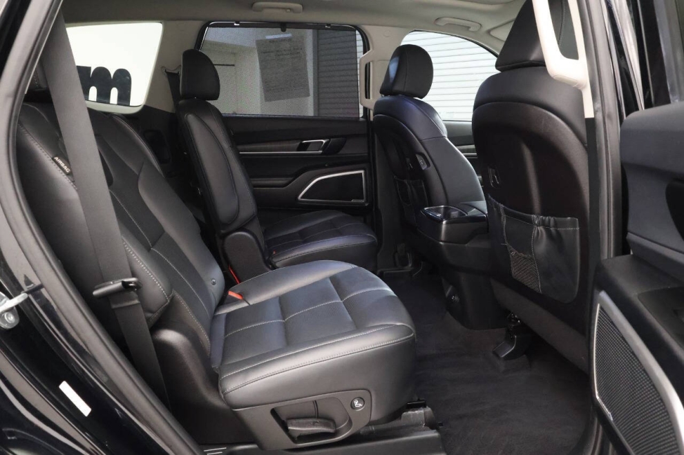 2023 Kia Telluride EX 4dr SUV, Black, Mileage: 62,688 - photo 18