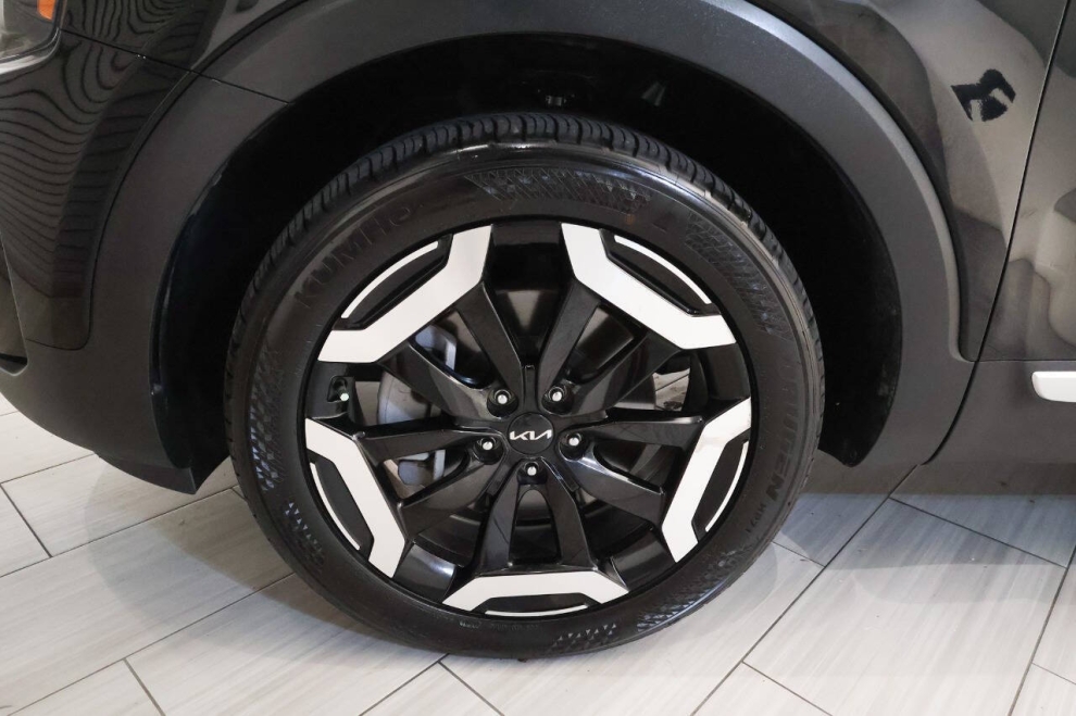 2023 Kia Telluride EX 4dr SUV, Black, Mileage: 62,688 - photo 9