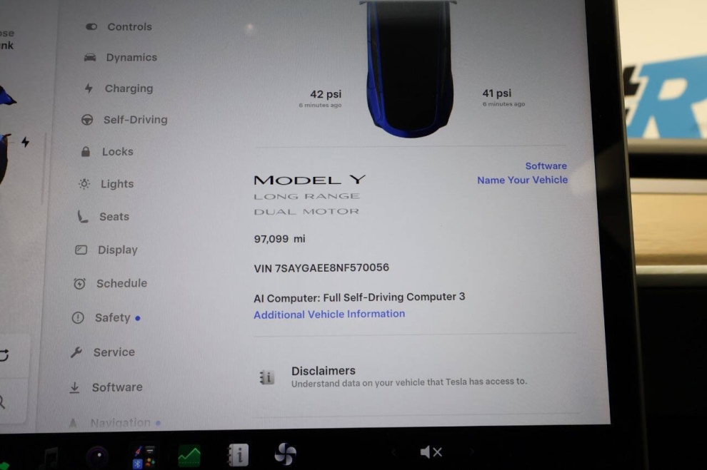 2022 Tesla Model Y Long Range AWD 4dr Crossover, Blue, Mileage: 97,092 - photo 28