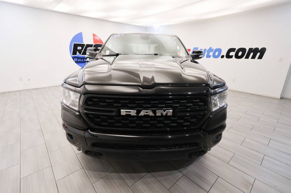2022 RAM 1500 Big Horn 4x4 4dr Crew Cab 5.6 ft. SB Pickup, Black, Mileage: 48,184 - photo 7