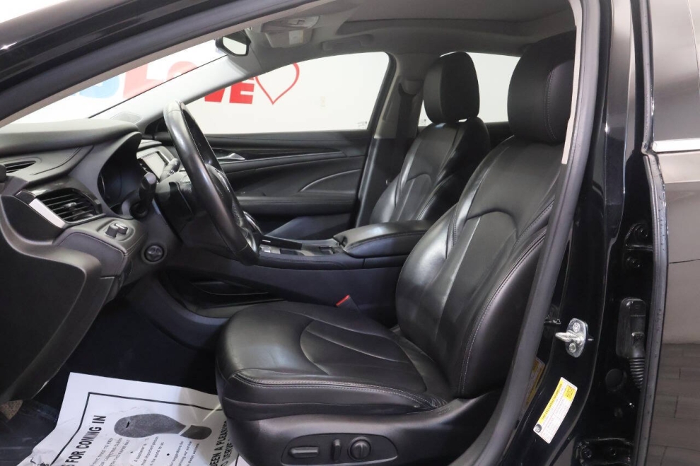 2017 Buick LaCrosse Essence 4dr Sedan, Black, Mileage: 82,947 - photo 11