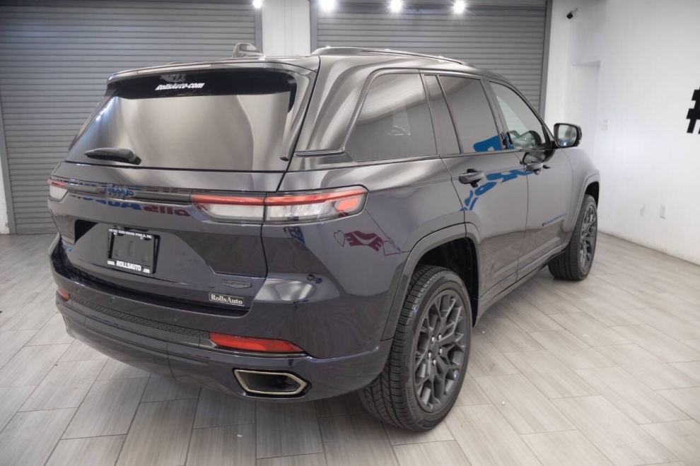 2024 Jeep Grand Cherokee Summit 4xe 4x4 4dr SUV, Blue, Mileage: 50,825 - photo 4