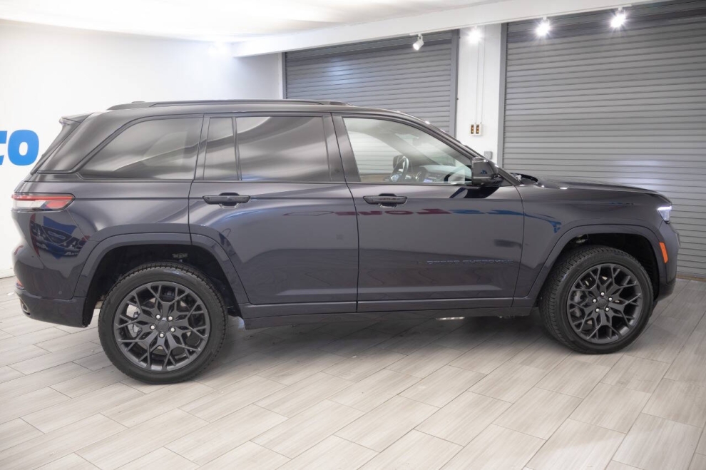 2024 Jeep Grand Cherokee Summit 4xe 4x4 4dr SUV, Blue, Mileage: 50,825 - photo 5