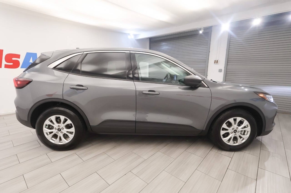 2023 Ford Escape Hybrid Active 4dr SUV, Gray, Mileage: 83,165 - photo 5