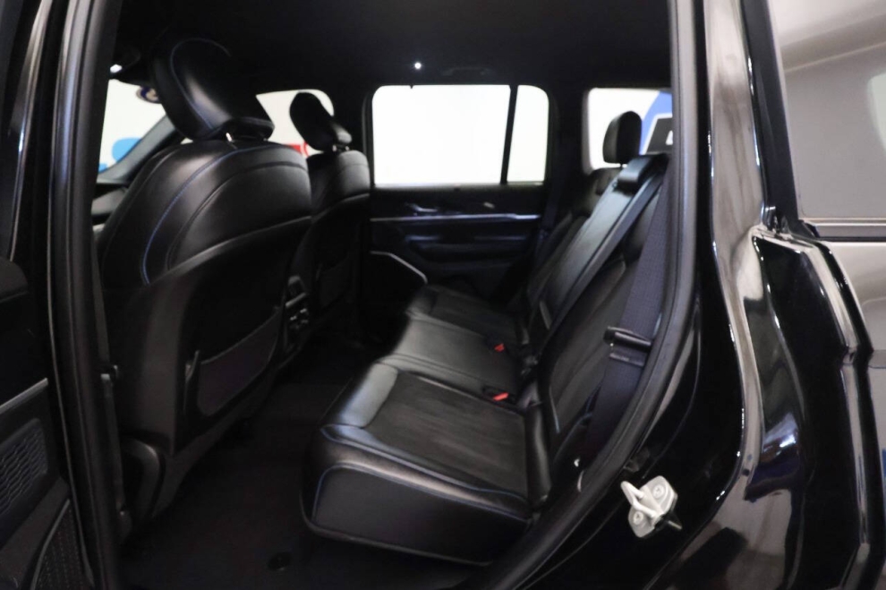 2023 Jeep Grand Cherokee Trailhawk 4xe 4x4 4dr SUV, Black, Mileage: 58,988 - photo 16