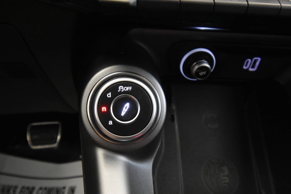 2024 Alfa Romeo Tonale Hybrid Veloce eAWD 4dr Crossover, Blue, Mileage: 6,825 - photo 27
