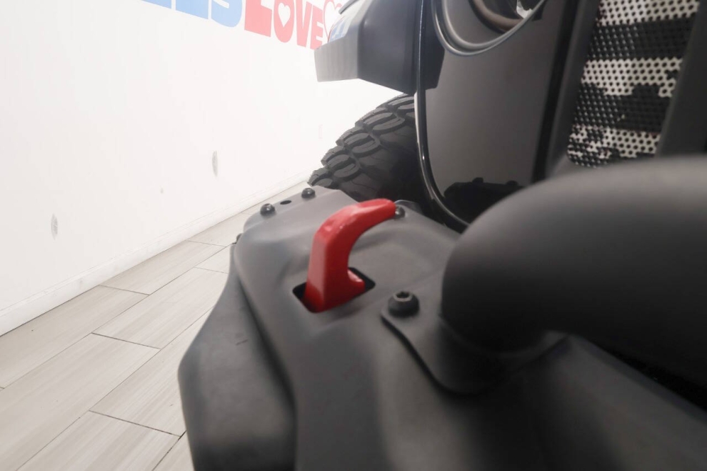 2020 Jeep Gladiator Rubicon 4x4 4dr Crew Cab 5.0 ft. SB, Negro, Mileage: 69,079 - photo 8