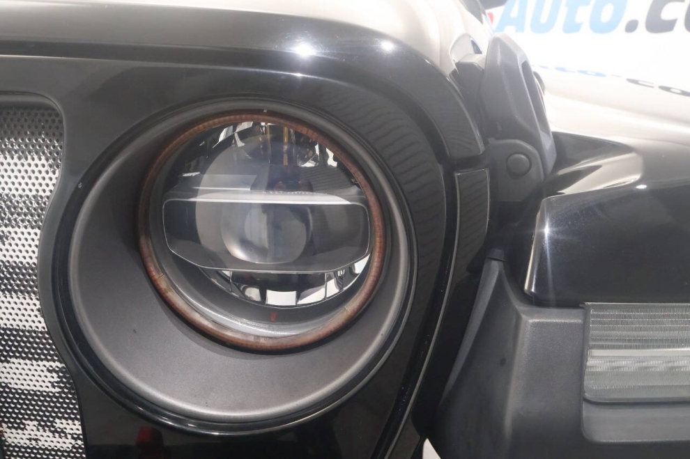 2020 Jeep Gladiator Rubicon 4x4 4dr Crew Cab 5.0 ft. SB, Negro, Mileage: 69,079 - photo 9