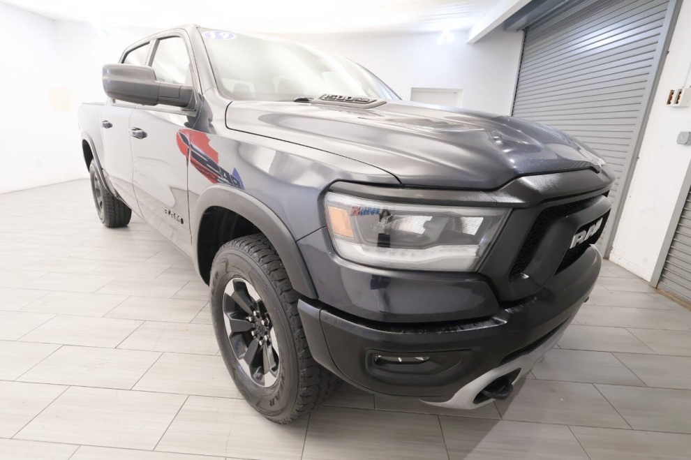 2019 RAM 1500 Rebel 4x4 4dr Crew Cab 5.6 ft. SB Pickup, Charcoal, Mileage: 107,623 - photo 6