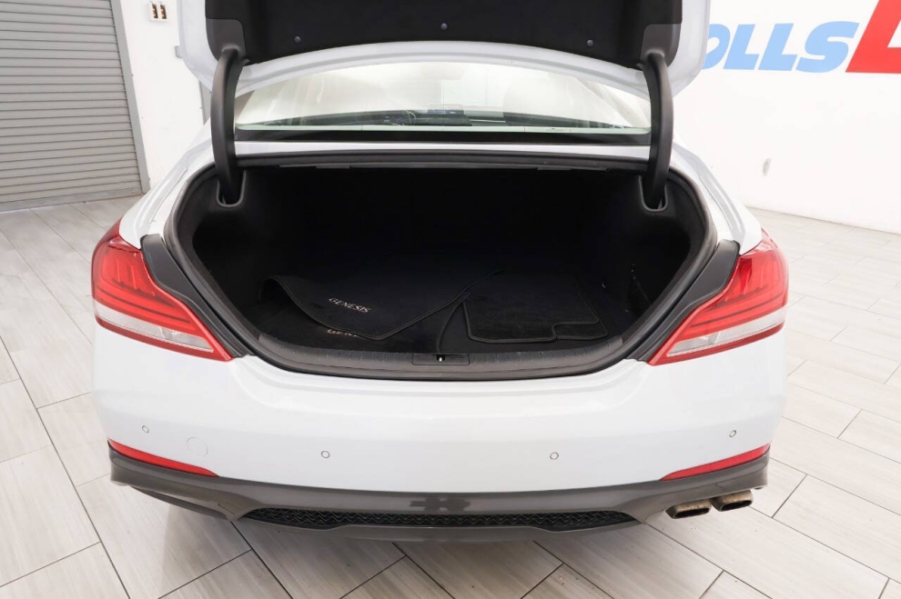 2020 Genesis G70 2.0T 4dr Sedan, White, Mileage: 73,493 - photo 33