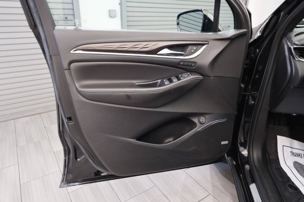 2022 Buick Enclave Avenir 4x4 4dr Crossover, Black, Mileage: 49,138 - photo 12